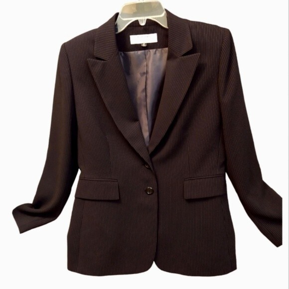 Tahari Arthur S Levine Power Suit Black Pinstripe Jacket Size 10P Executive - Picture 1 of 4